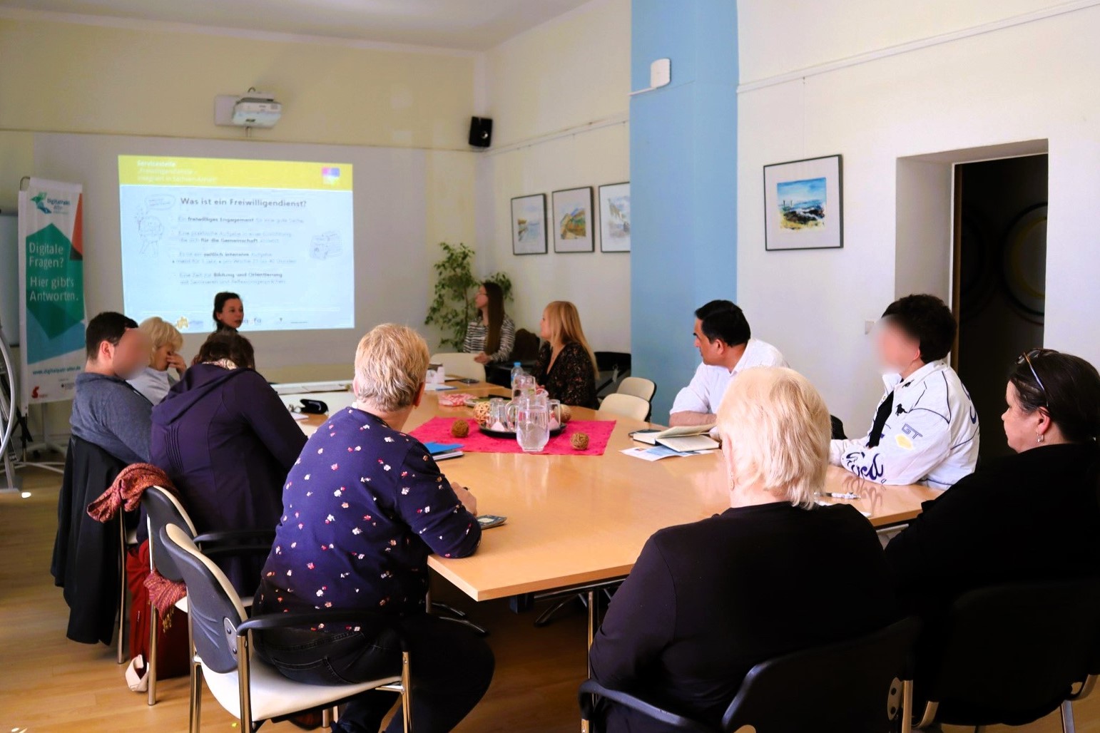 Sprechstunden zu Freiwilligendiensten in Salzwedel und Wittenberg